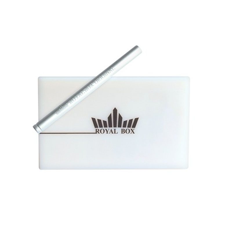 royal box con pajita de aluminio color blanco cerrado